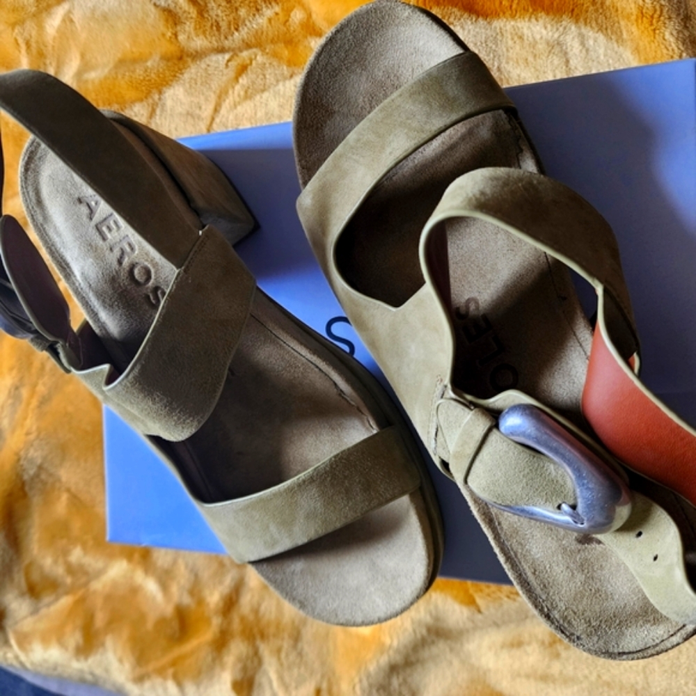 AEROSOLES Olive Branch Sandals SIZE 8.5 Adjustable Straps